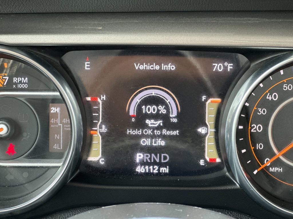 Used 2020 Jeep Wrangler Unlimited Sahara image 27