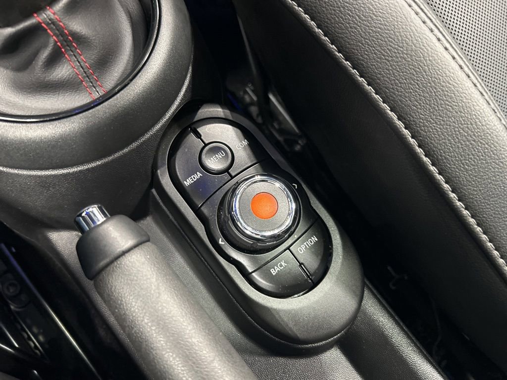 Used 2020 MINI Cooper S w/ Premium Package FWD image 23