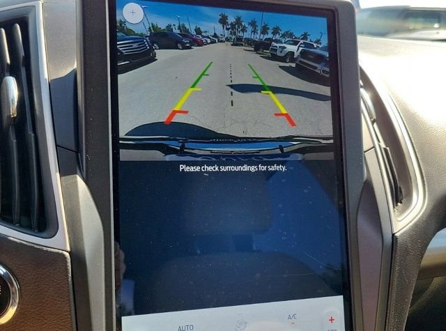 Certified 2024 Ford Edge SE image 29