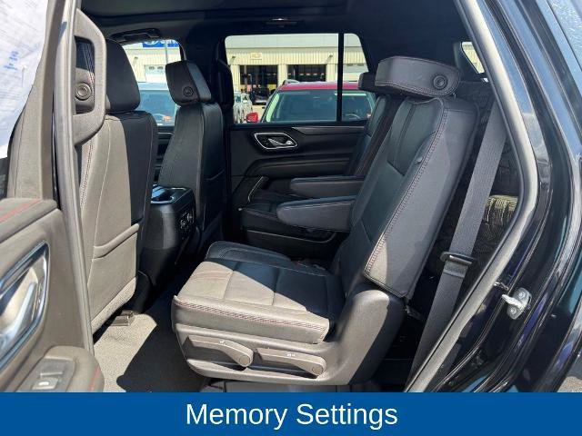 Used 2024 Chevrolet Tahoe RST w/ Luxury Package AWD/4WD image 17