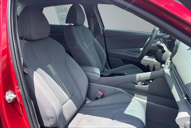 Used 2024 Hyundai Elantra SEL FWD image 7