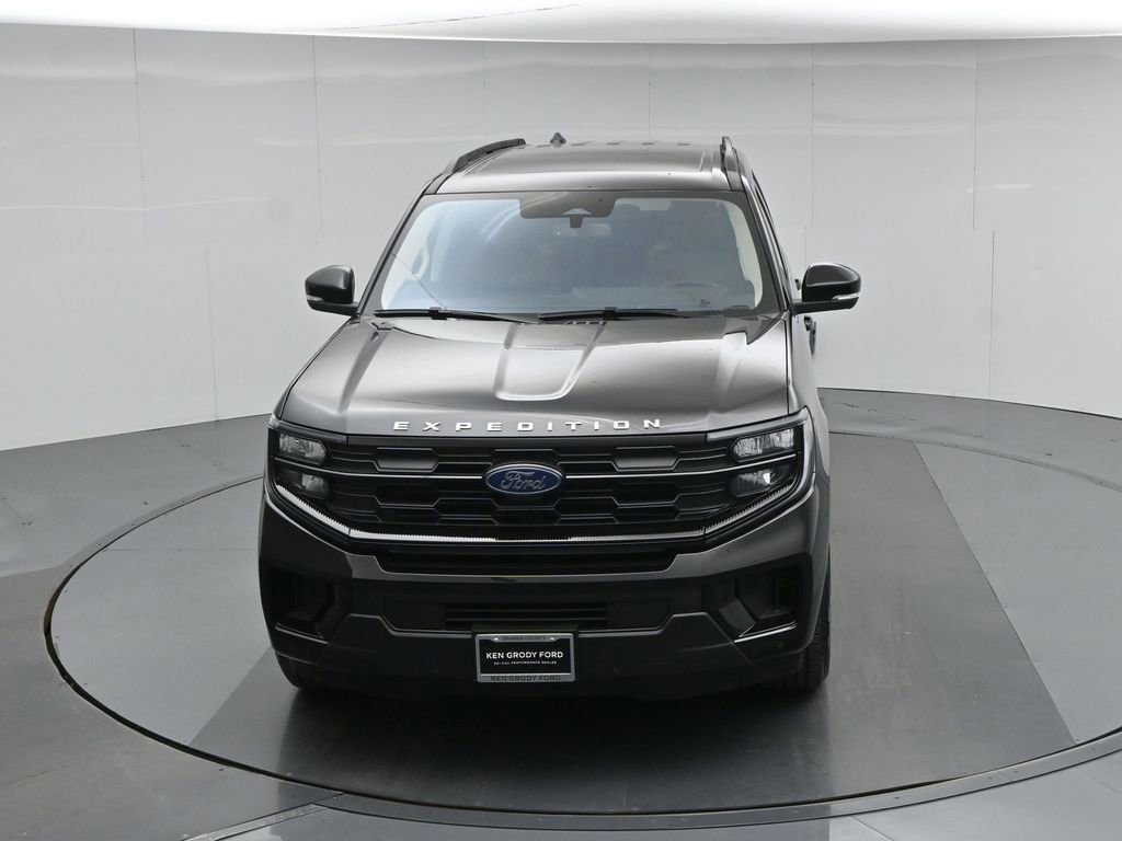 Certified 2025 Ford Expedition Active RWD image 40
