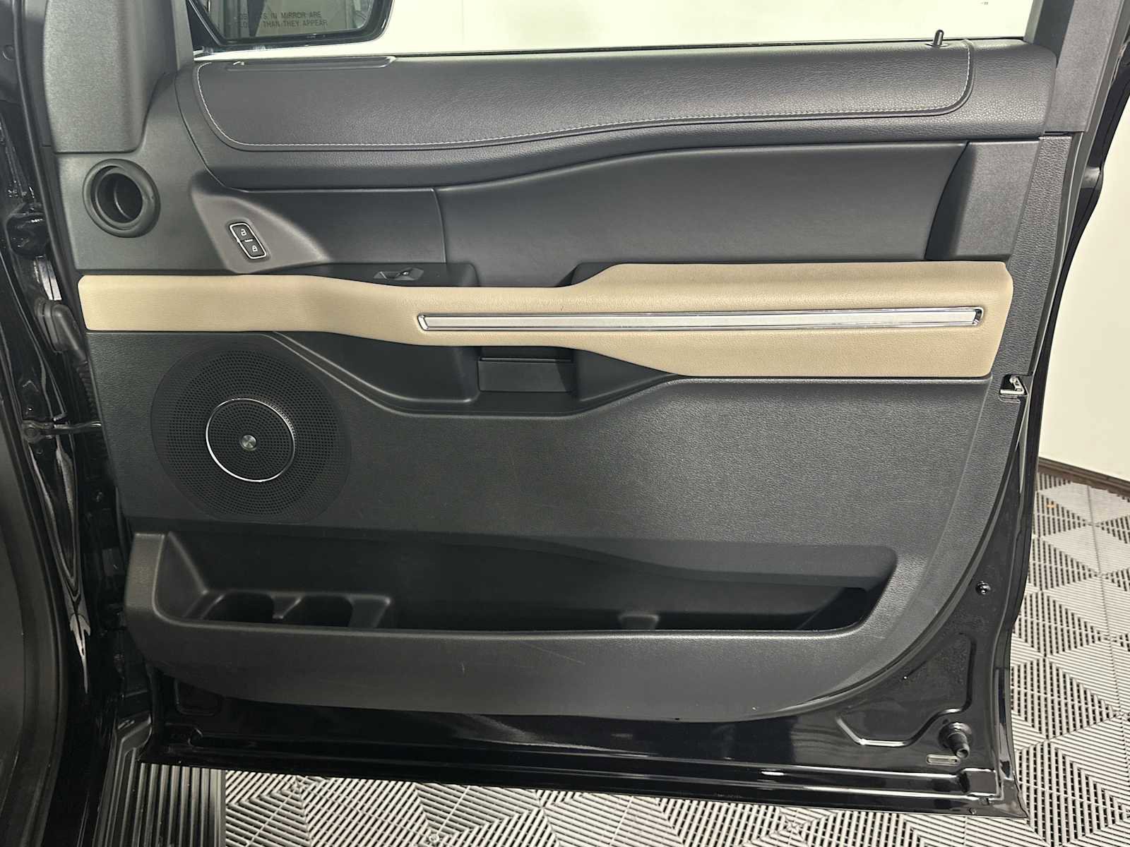 Certified 2024 Ford Expedition Max Limited image 15