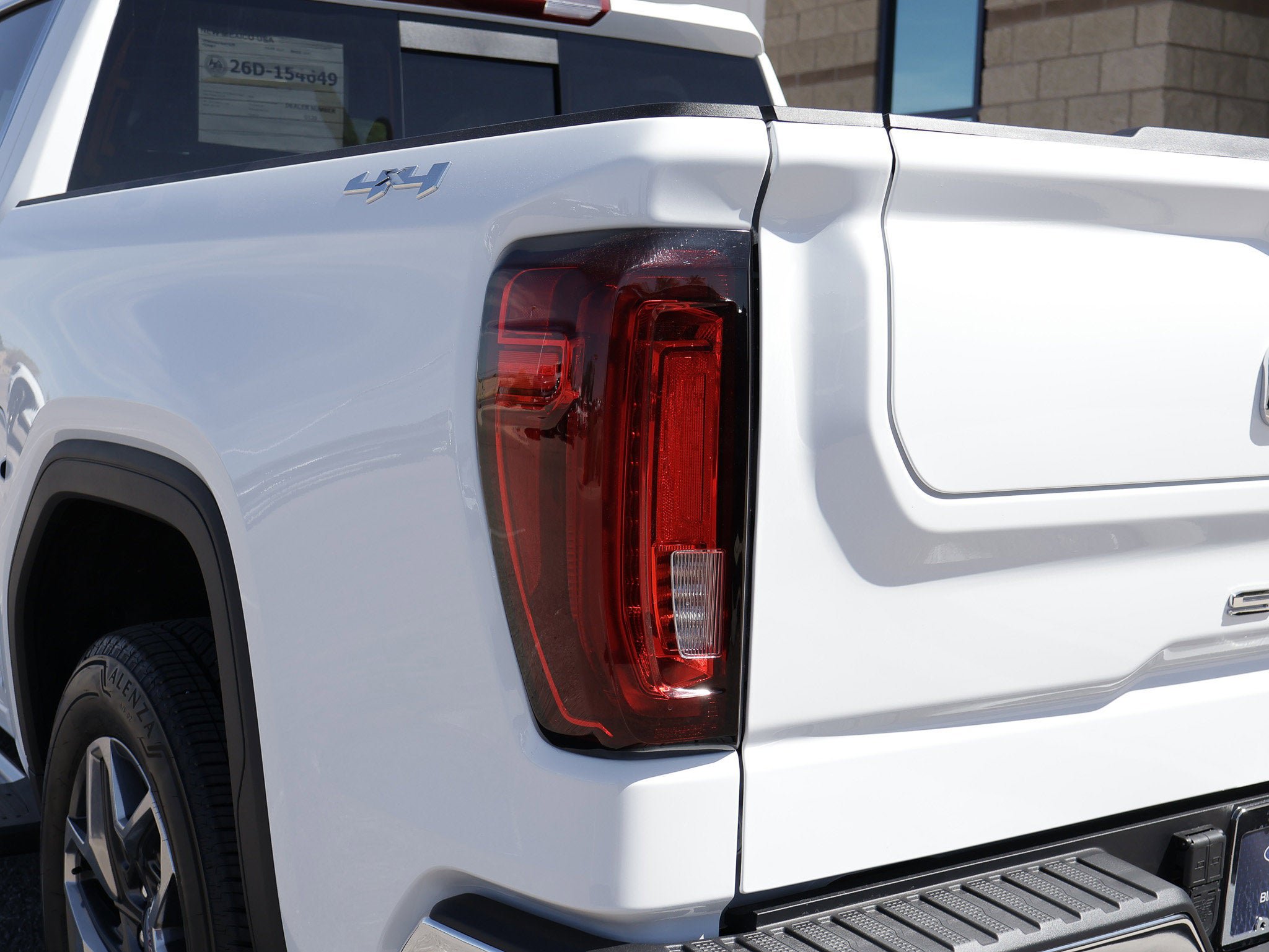 Used 2024 GMC Sierra 1500 SLT w/ SLT Premium Plus Package AWD/4WD image 18