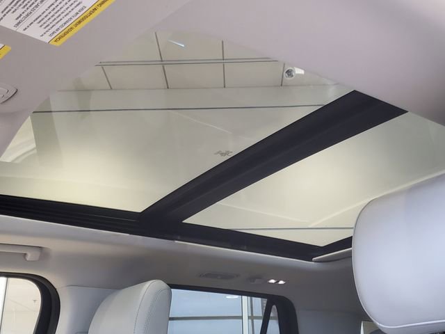 Certified 2025 Ford Expedition Platinum image 26