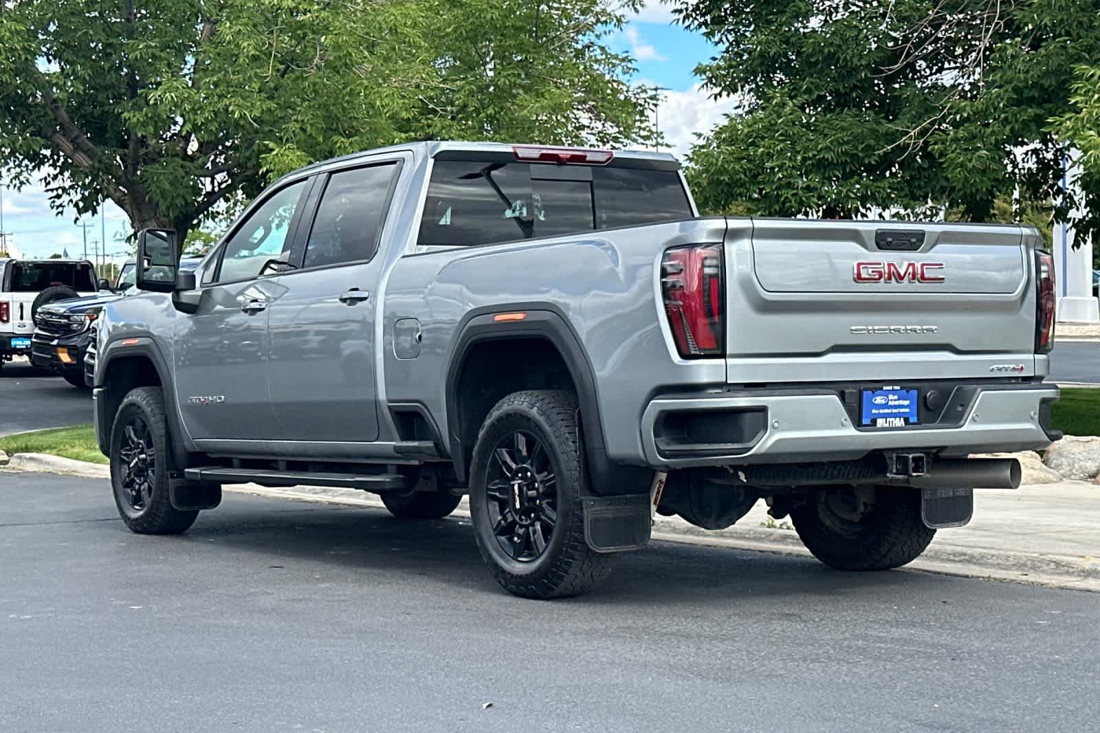 Used 2026 GMC Sierra 3500 AT4 AWD/4WD image 6