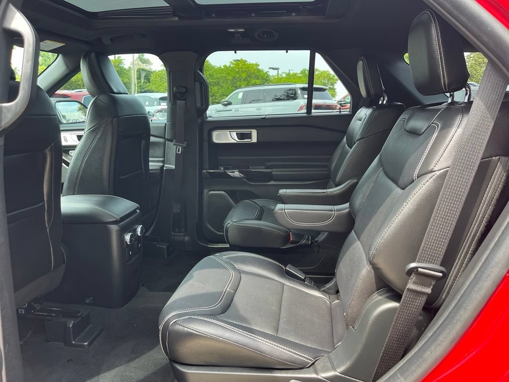 Certified 2022 Ford Explorer ST w/ Equipment Group 401A AWD/4WD image 13