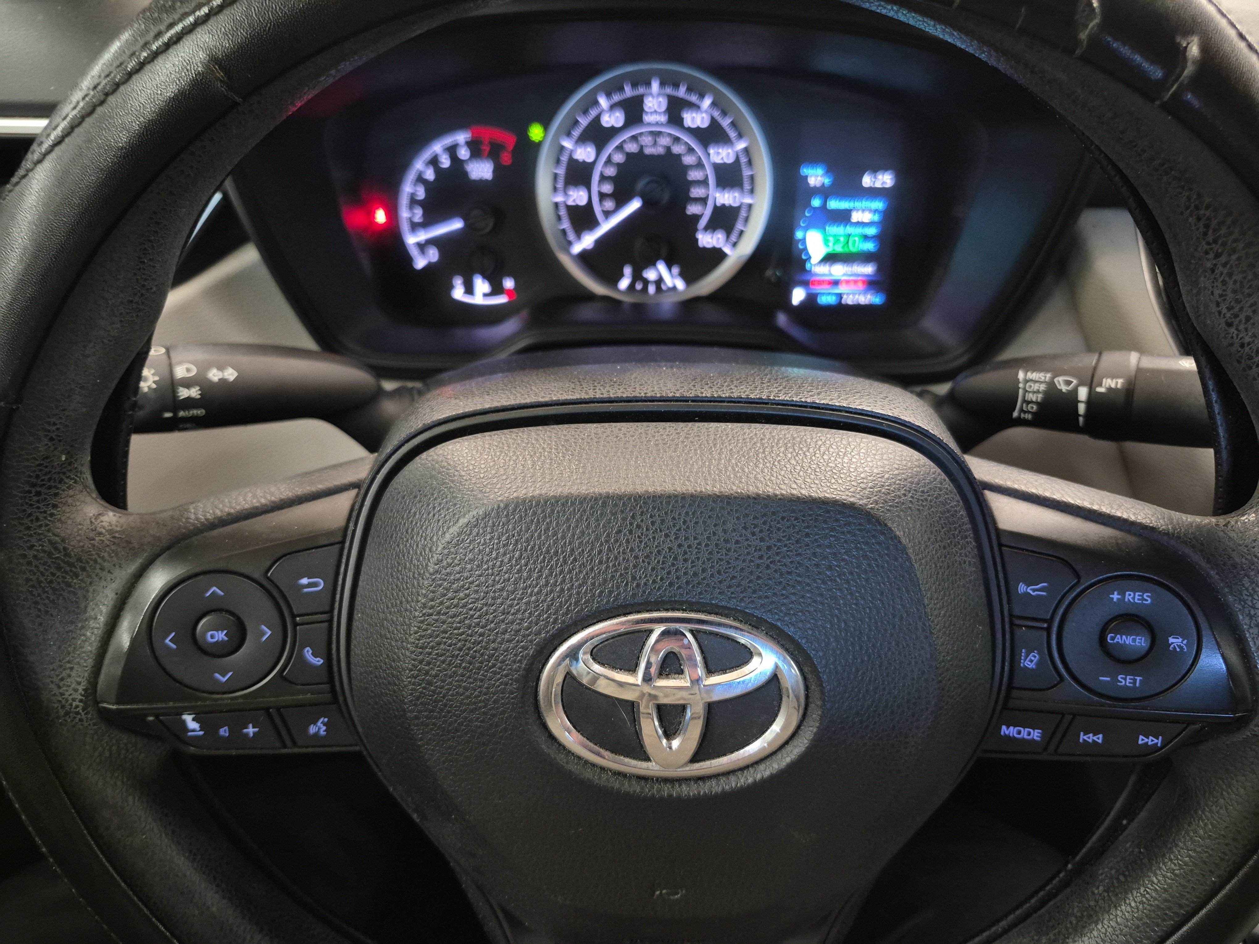Used 2021 Toyota Corolla LE FWD image 24