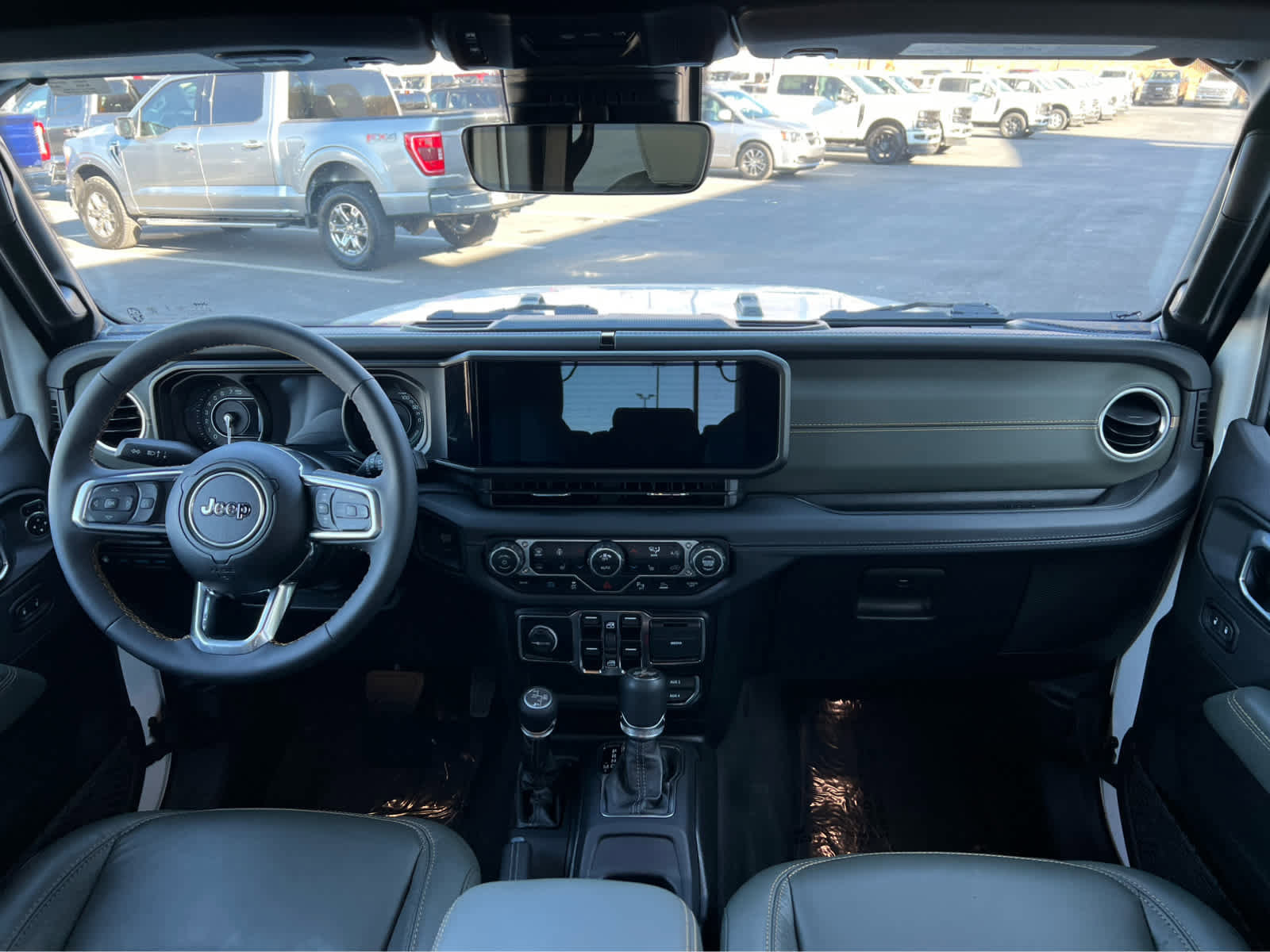 Used 2024 Jeep Wrangler High Altitude image 24