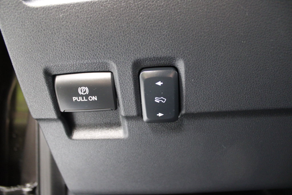 Certified 2024 Ford F350 Lariat w/ Chrome Package AWD/4WD image 19