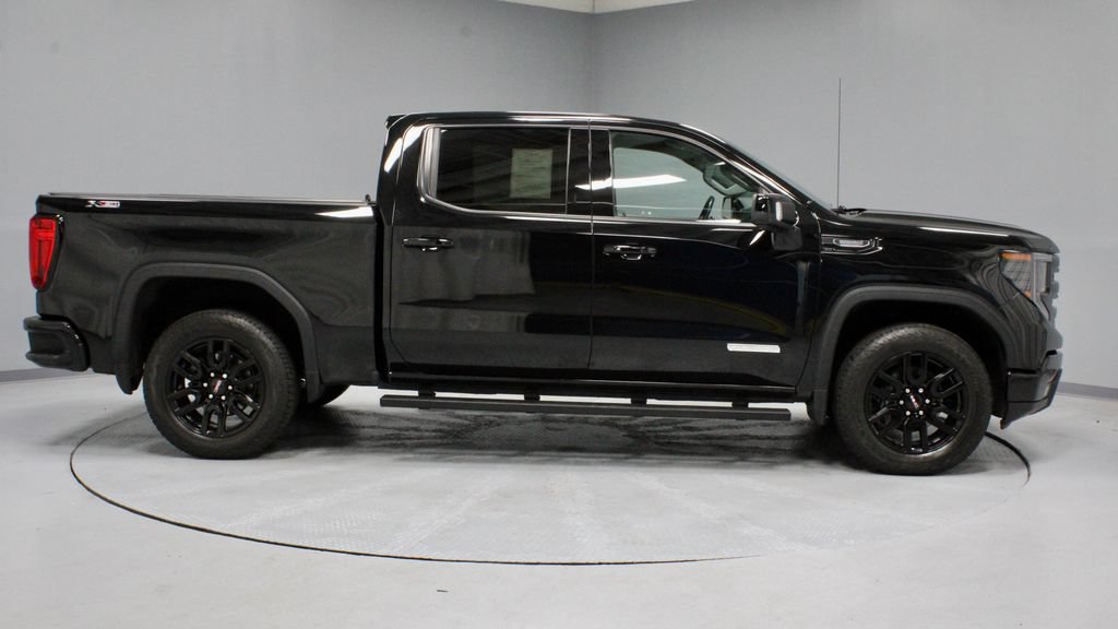 Used 2025 GMC Sierra 1500 Elevation w/ Preferred Package AWD/4WD image 11
