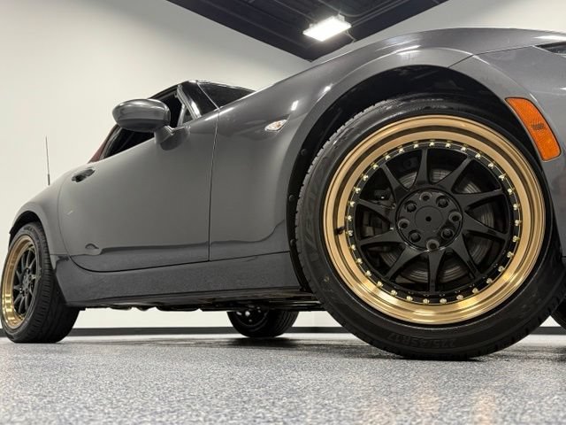 Used 2018 MAZDA MX-5 Miata Grand Touring RWD image 3