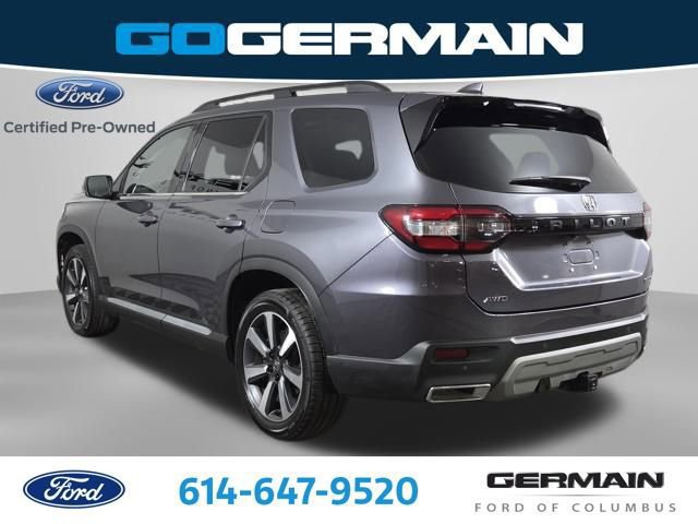 Used 2025 Honda Pilot Touring image 6