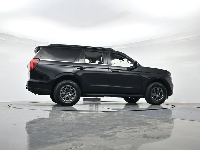 Certified 2025 Ford Expedition Active RWD image 32