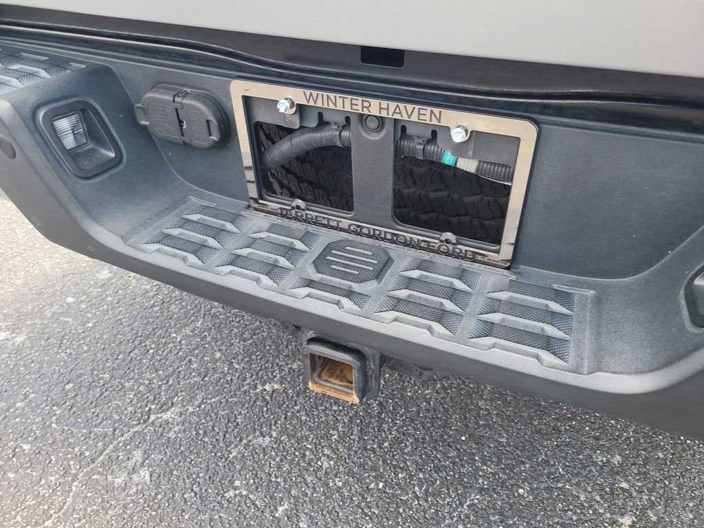 Used 2019 Toyota Tacoma TRD Off-Road AWD/4WD image 7