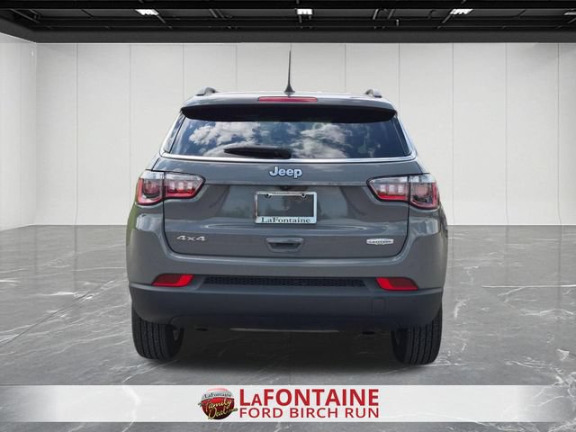 Used 2023 Jeep Compass Latitude w/ Convenience Group AWD/4WD image 4