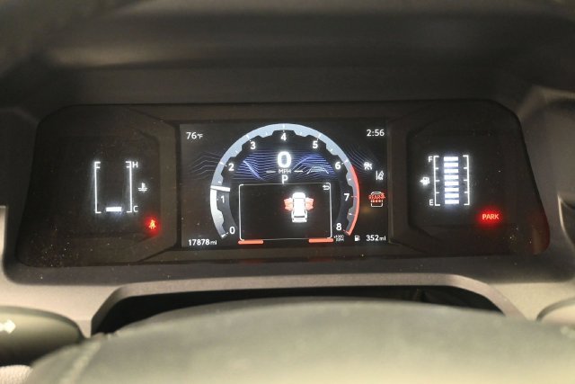 Used 2025 Toyota 4Runner SR5 AWD/4WD image 8
