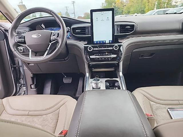 Certified 2022 Ford Explorer Platinum w/ Equipment Group 601A image 12