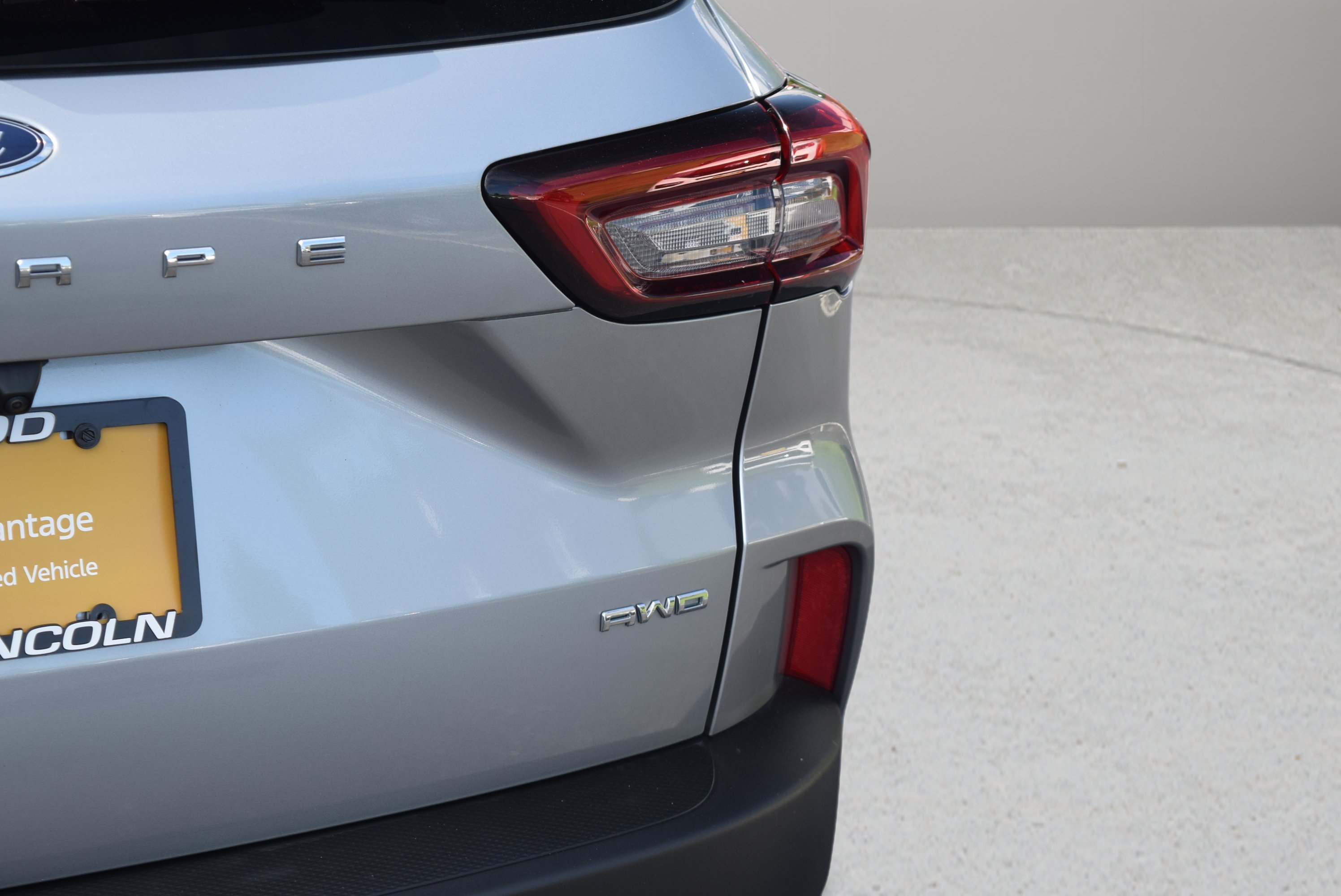 Certified 2023 Ford Escape Active AWD/4WD image 7