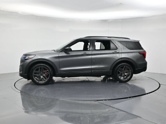 Certified 2025 Ford Explorer ST w/ Sun And Sound Package AWD/4WD image 6
