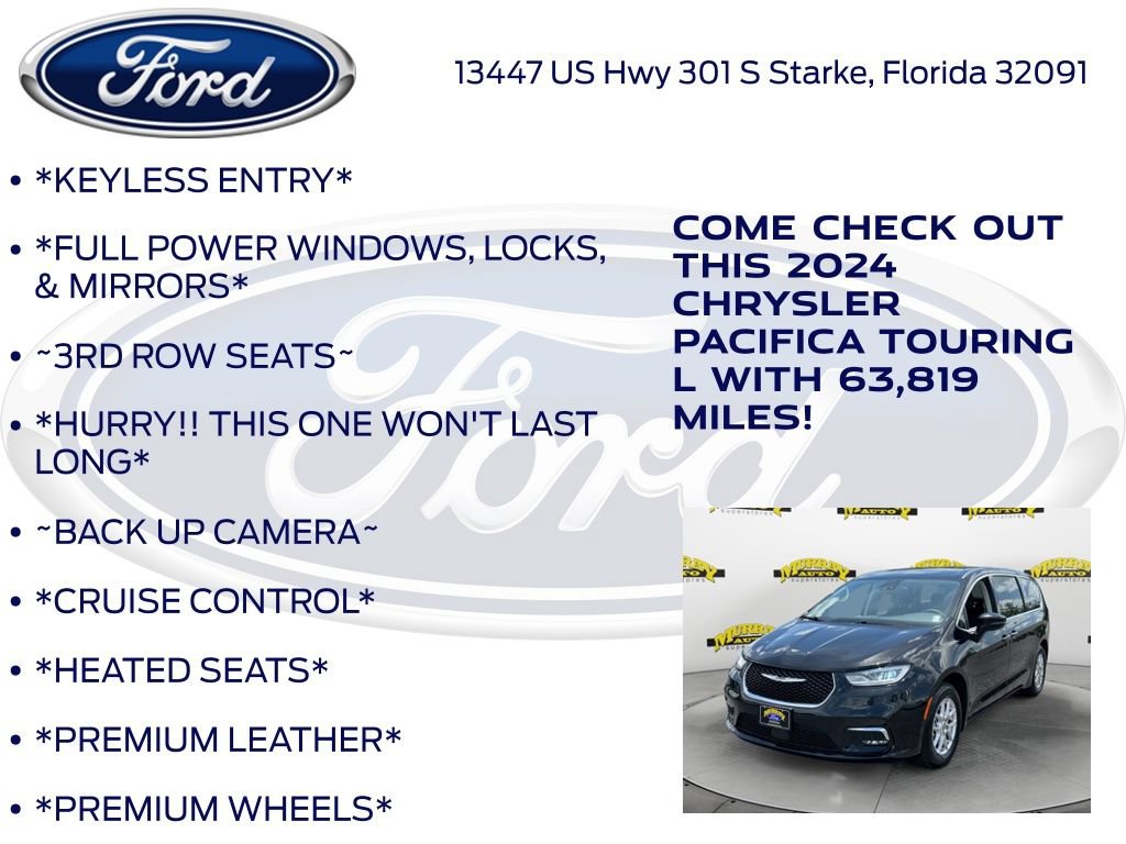Used 2024 Chrysler Pacifica Touring-L FWD image 12
