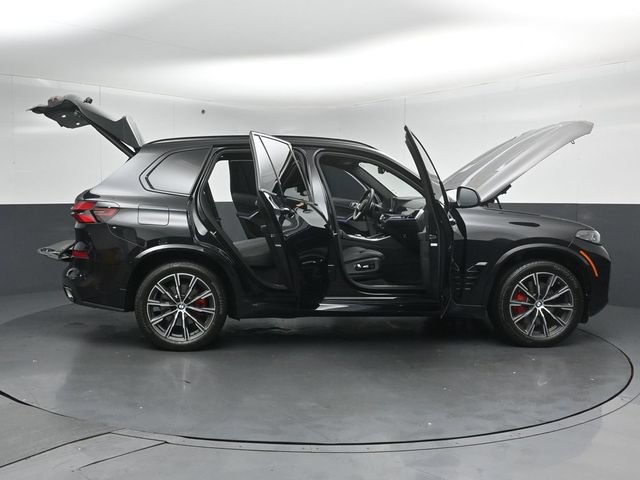 Used 2025 BMW X5 xDrive40i w/ Executive Package AWD/4WD image 61