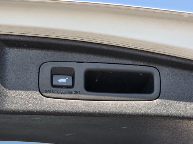Used 2023 Honda CR-V EX-L image 32