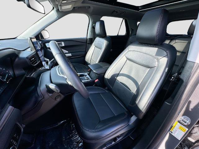 Certified 2024 Ford Explorer Limited w/ Limited Technology Package image 18