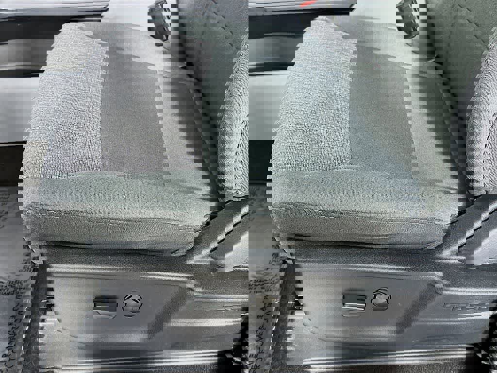 Certified 2023 Ford F150 Lightning XLT image 31