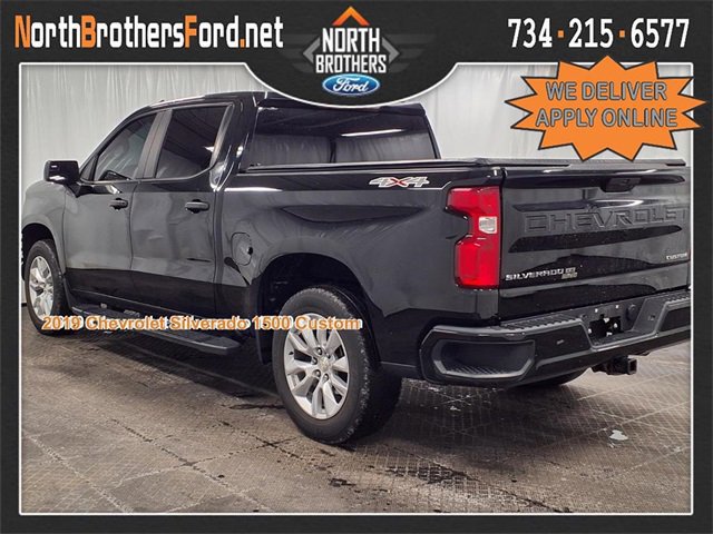 Used 2019 Chevrolet Silverado 1500 Custom w/ Custom Value Package image 2