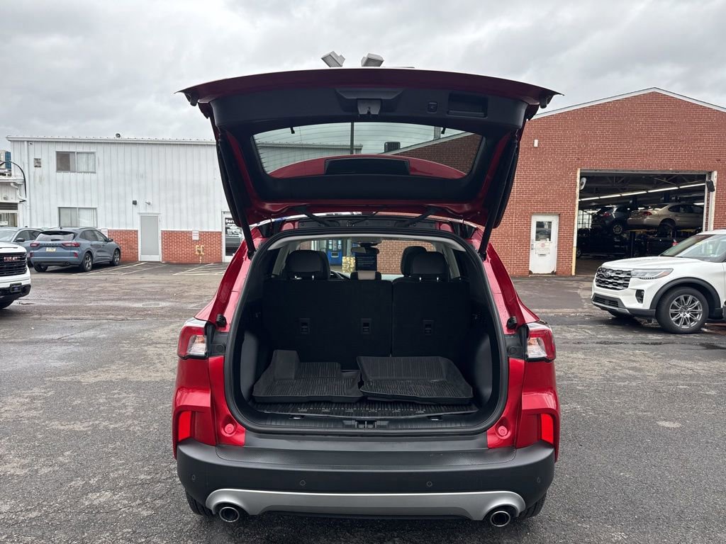 Certified 2022 Ford Escape SEL image 11