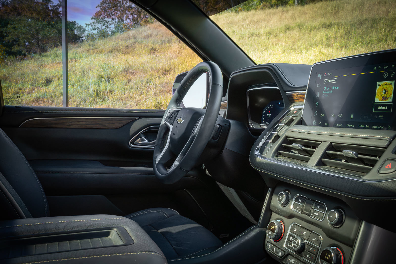Used 2024 Chevrolet Tahoe Premier w/ Premium Package RWD image 22