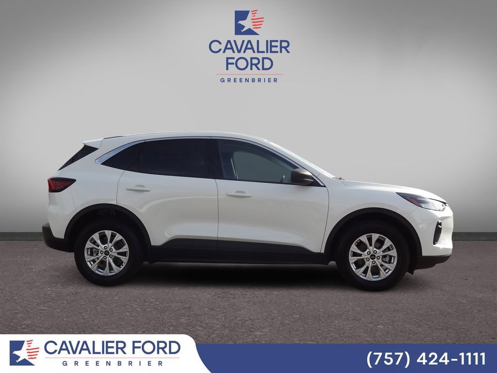 Certified 2023 Ford Escape Active w/ Tech Pack #1 AWD/4WD image 2
