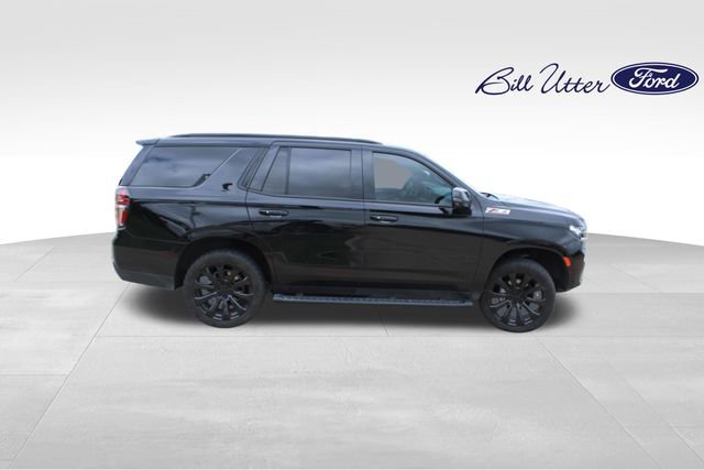Used 2023 Chevrolet Tahoe Z71 w/ Luxury Package AWD/4WD image 4