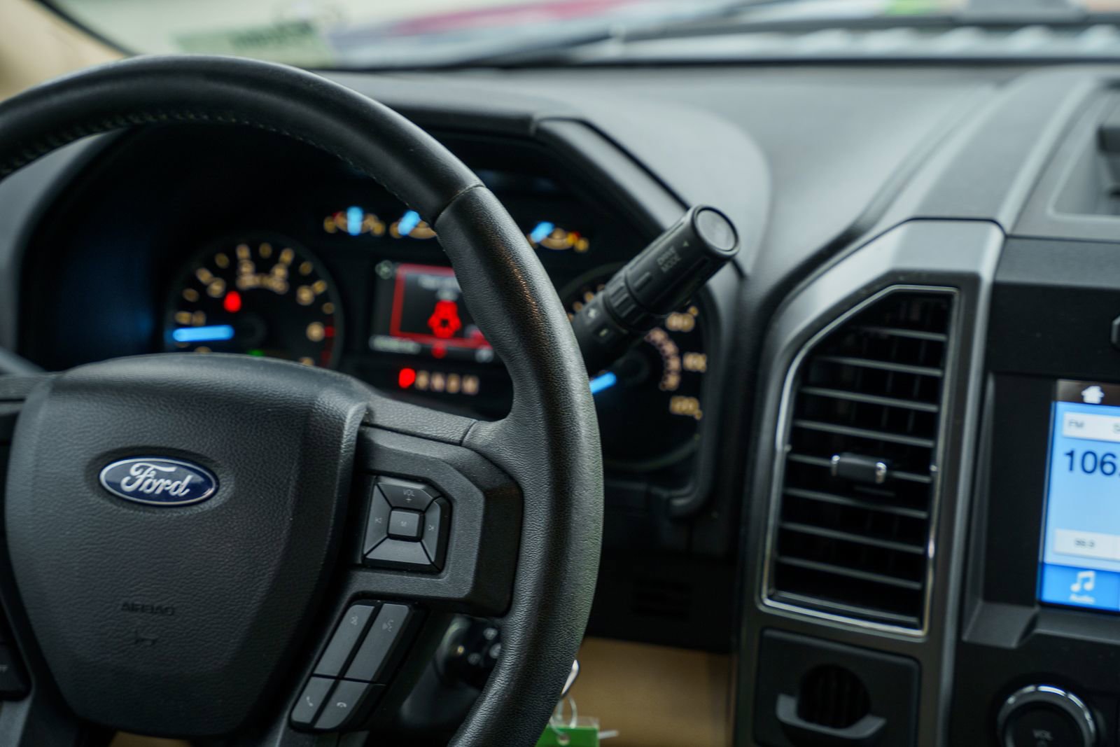 Certified 2018 Ford F150 XLT w/ Equipment Group 302A Luxury RWD image 29