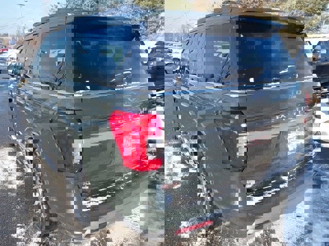 Certified 2022 Ford Expedition XLT image 3