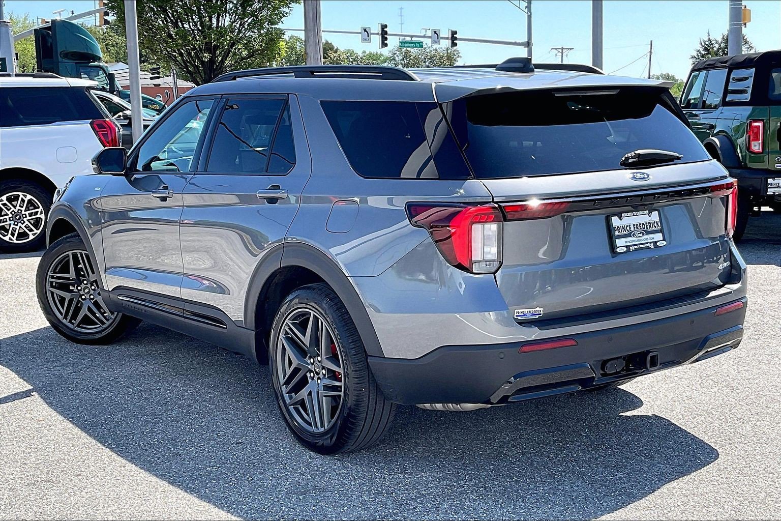 Certified 2025 Ford Explorer ST-Line w/ ST-Line Street Pack AWD/4WD image 11