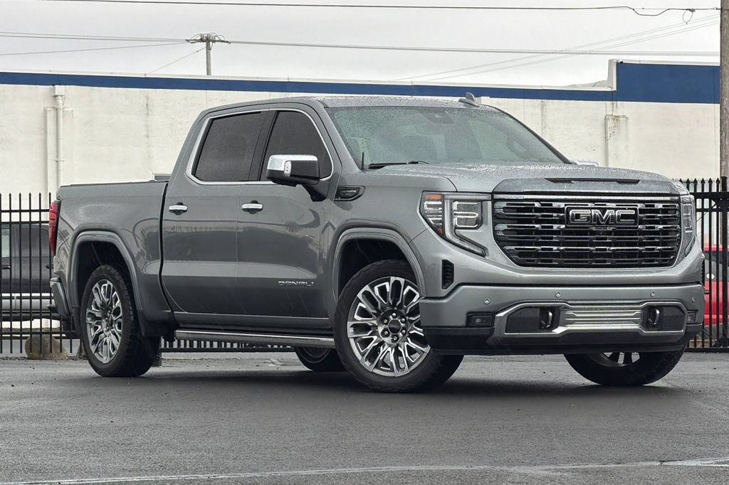 Used 2023 GMC Sierra 1500 Denali Ultimate AWD/4WD image 1