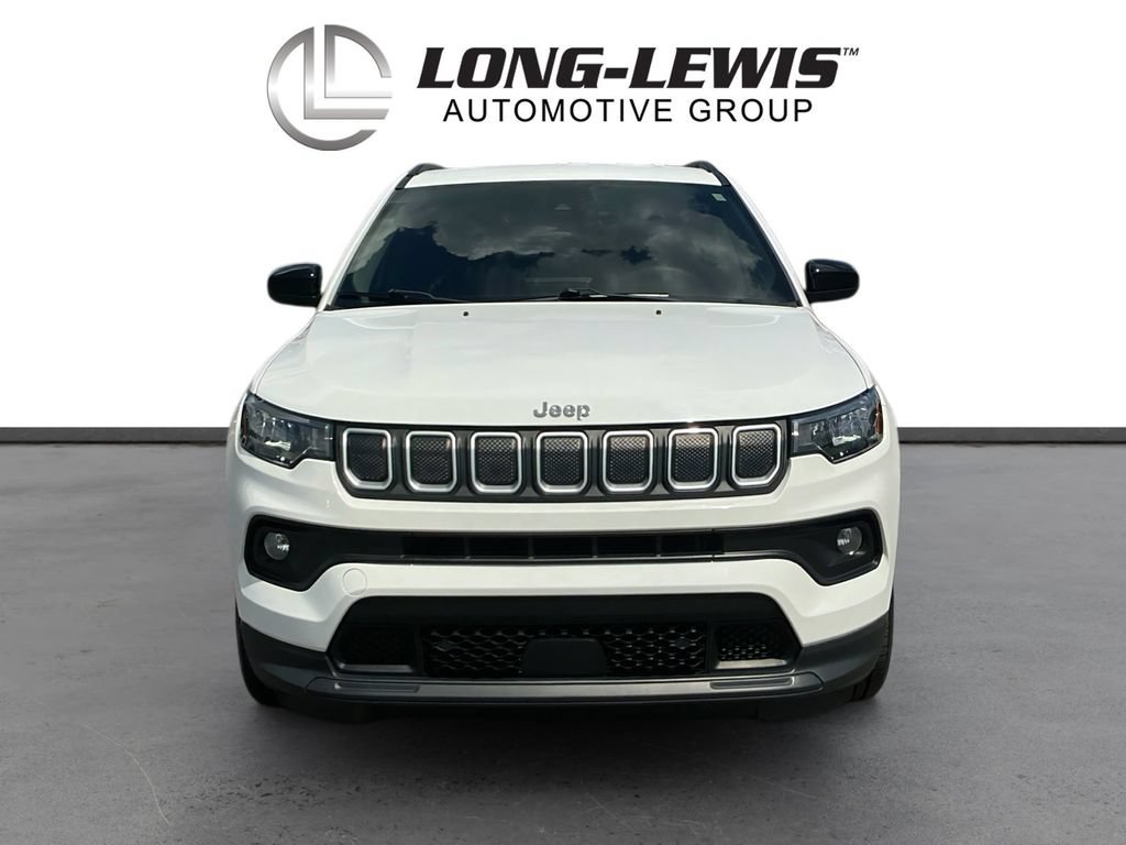 Used 2022 Jeep Compass Latitude FWD image 11