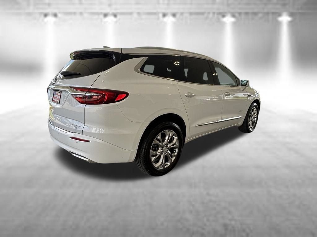 Used 2020 Buick Enclave Avenir w/ Avenir Technology Package FWD image 4
