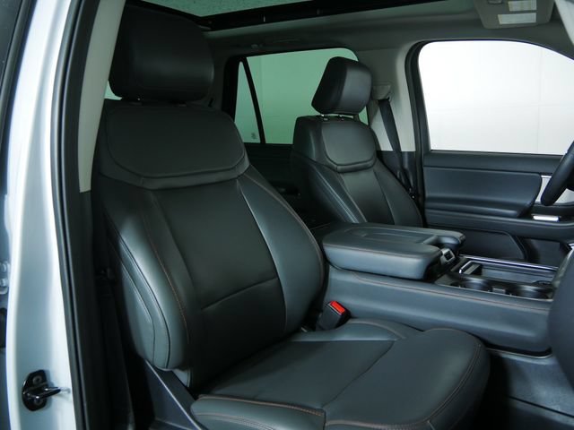 Certified 2025 Ford Expedition Active AWD/4WD image 10