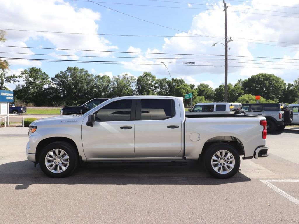 Used 2022 Chevrolet Silverado 1500 Custom image 2