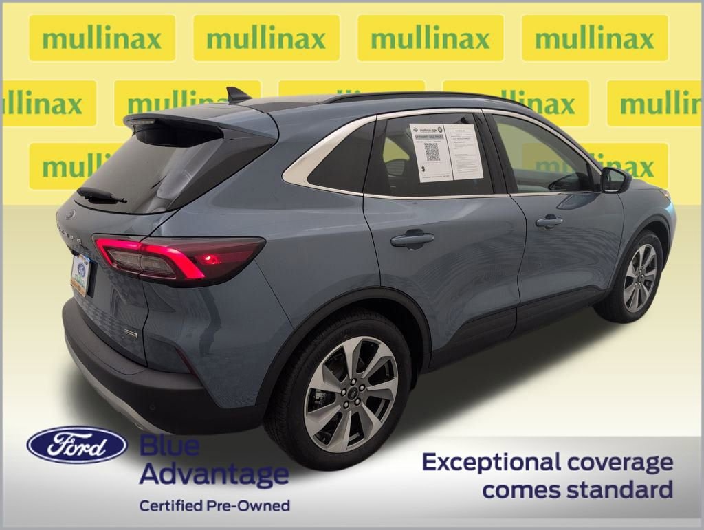 Certified 2025 Ford Escape Platinum image 4