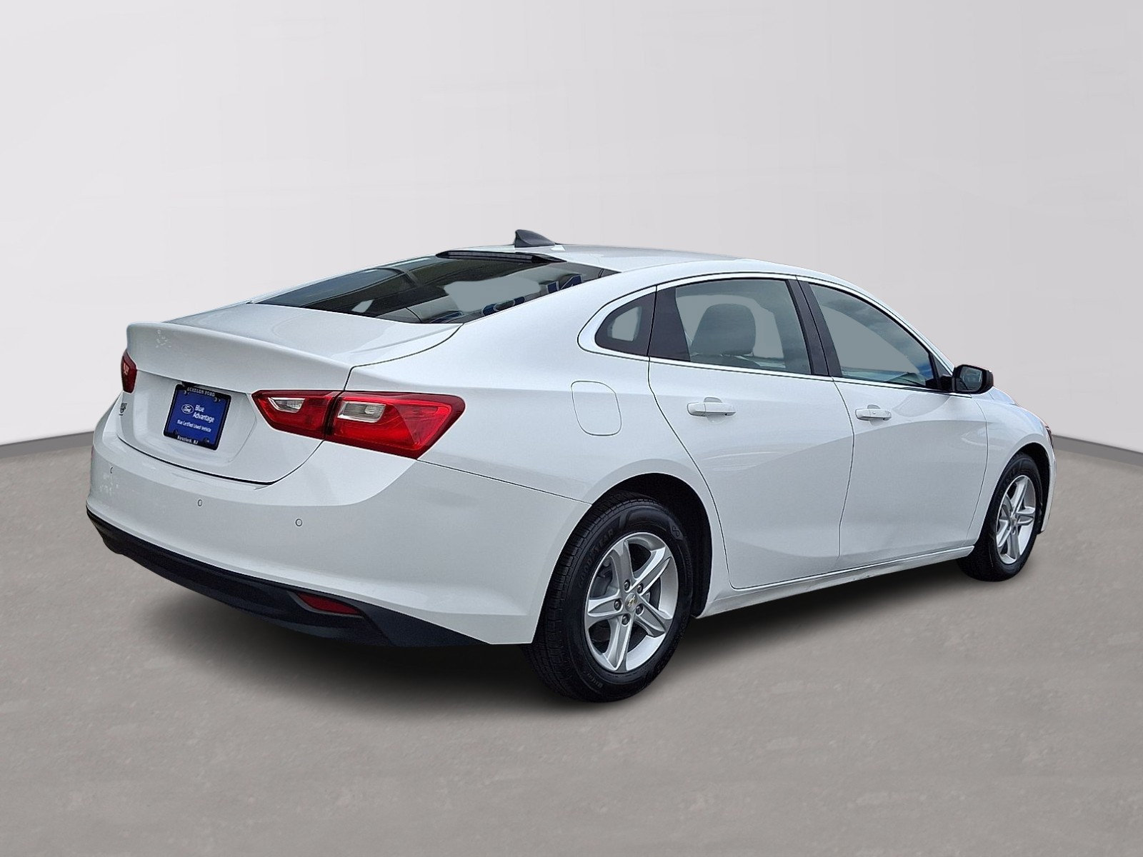 Used 2024 Chevrolet Malibu LS FWD image 6