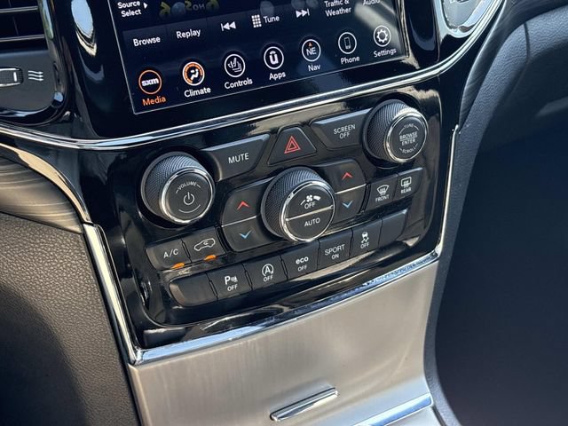 Used 2021 Jeep Grand Cherokee Laredo X RWD image 33