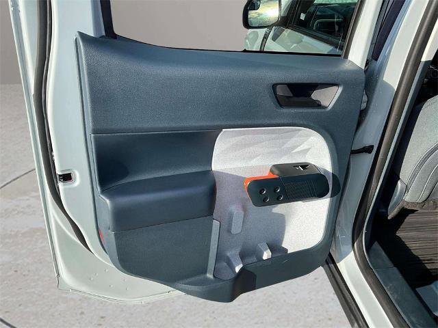 Certified 2023 Ford Maverick XLT w/ XLT Luxury Package image 15
