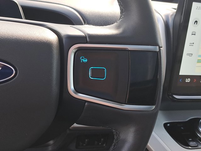 Certified 2025 Ford Expedition Active image 28