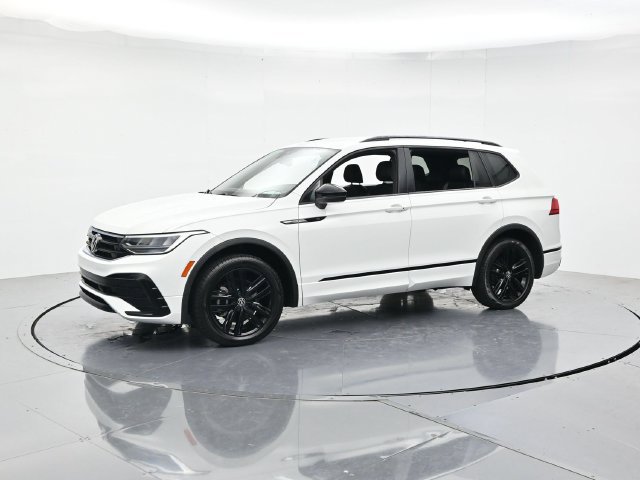 Used 2022 Volkswagen Tiguan SE R-Line FWD image 5