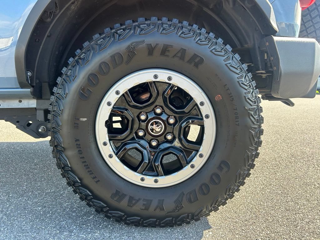 Certified 2023 Ford Bronco Big Bend w/ Sasquatch Package AWD/4WD image 12
