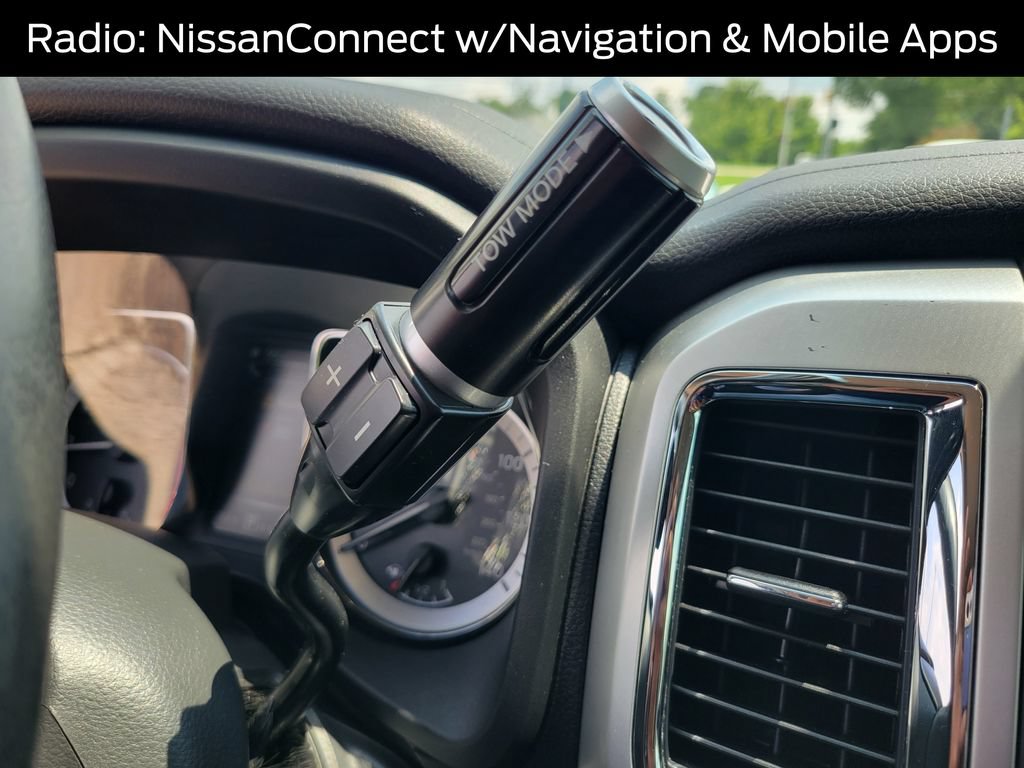 Used 2017 Nissan Titan SV AWD/4WD image 31